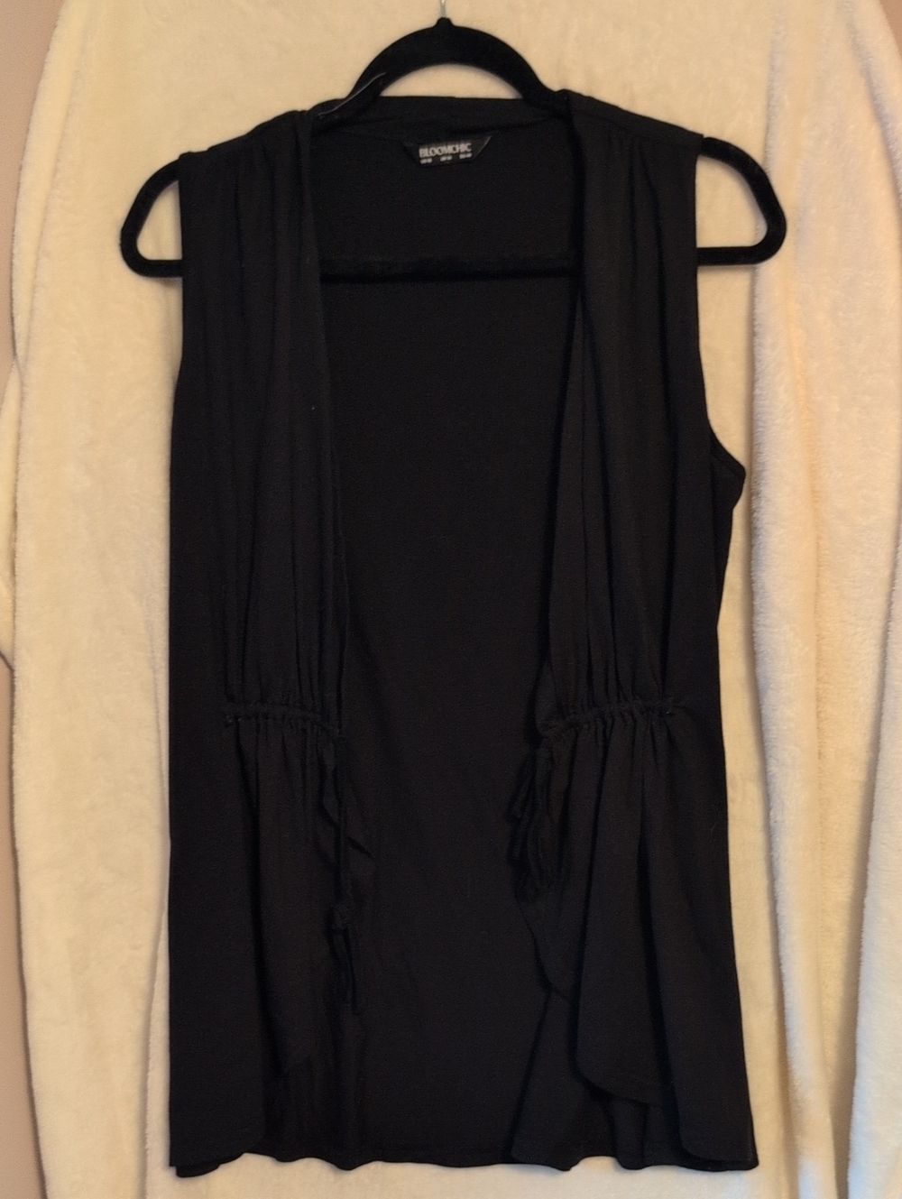 Bloomchic Black Sleeveless Stretch Knit Open-Front Drawstring Tank